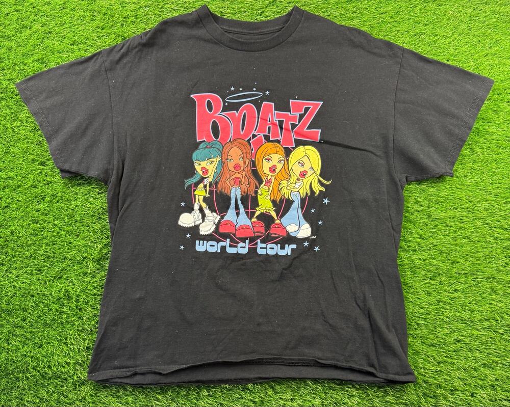 Bratz World Tour 2001 Graphic T Shirt Womens Size XL Black Y2K Vintage Style Tee